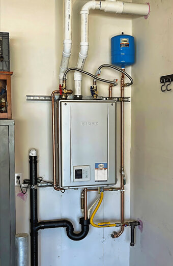 https://tappinghotwater.com.au/uploads/2025/06/instant-hot-water-systems-98444.jpg
